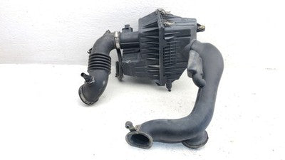 2005 Mazda Tribute Complete Air Intake Filter Box Housing With Tube Oem 2.3L