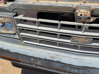 1982-1990 Chevy S10 Pickup Front Grille Assembly Oem Red 15638425