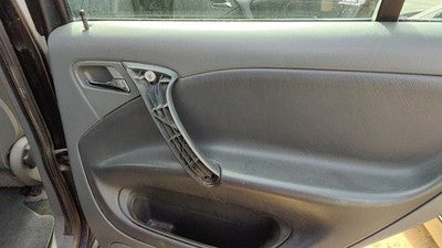 1998-1999 Mercedes Ml320 Passenger Right Rear Door Trim Panel With Switches Back