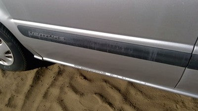 1997-2005 Chevy Venture Driver Left Front Moulding From Door Oem Trim Strip