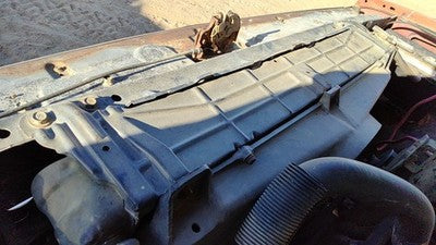 1981-1988 Chevy K30 Radiator Hold Down Mount Bracket Oem 7.4L 15606586