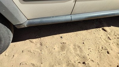 2005-2007 Jeep Liberty Passenger Right Lower Rocker Moulding Oem Side Skirt