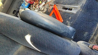 2001-2003 Dodge Caravan Pair Of Arm Rests Front Left Right Oem Blue Ud751qlaa