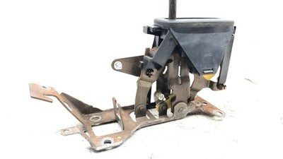 03 Chevy Cavalier Floor Shifter Lever Assembly Shift Unit Automatic Transmission