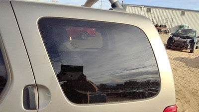 2000-2004 Nissan Xterra Driver Left Rear Quarter Glass Back Side Window Oem