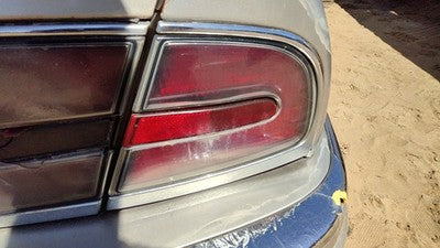 1997-1998 Park Ave Ultra Passenger Right Tail Light Brake Lamp Oem Rear 16523958