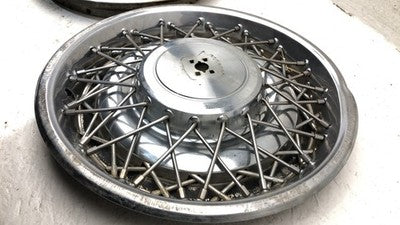 1980-1984 Deville Sedan Hub Cap Wheel Cover Oem