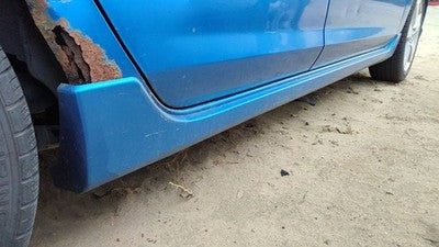 04-06 3 Passenger Right Lower Rocker Panel Moulding Side Skirt 27B Winning Blue