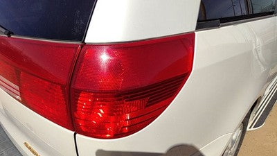 2004-2005 Toyota Sienna Passenger Right Outer Tail Light Brake Lamp Oem Rear