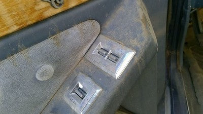 1989 Chevy G20 Van Driver Left Front Power Window Master Control Switch Buttons