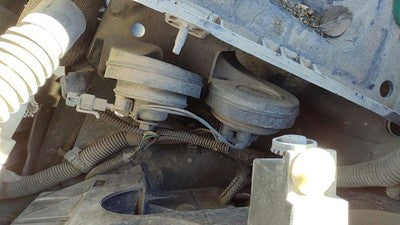 2002-2009 Chevy Trail Blazer Pair Set Of Horns Oem 15172410