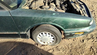 1996-1999 Olds 88 Passenger Right Front Fender Oem Green 25620748