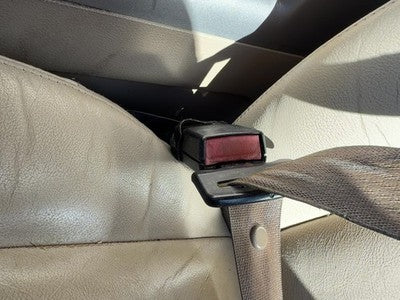 2004-2006 Ford F150 Driver Left Front Seat Belt Buckle Receiver Oem