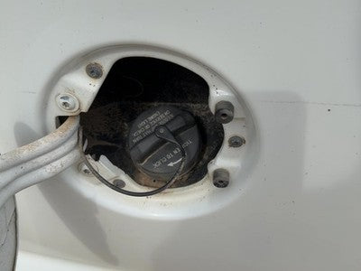2004-2010 Dodge Dakota Fuel Filler Neck Assembly With Gas Cap Oem 52013208Aa