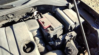 2006-2017 Vw Passat Complete Battery Box Mount Tray With Hold Down Oem 2.5L