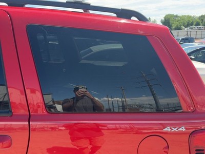 99-04 Jeep Grand Cherokee Driver Left Rear Quarter Glass Back Side Window Oem