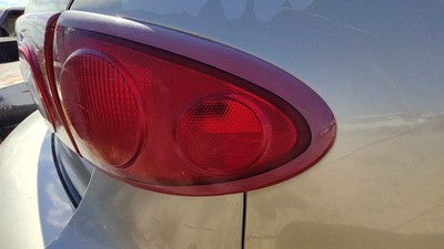 2003-2005 Chevy Cavalier Passenger Right Tail Light Brake Lamp Oem Rear 15142167