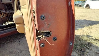 1985 Pontiac Sunbird Passenger Right Door Latch With Rods/Cables Oem