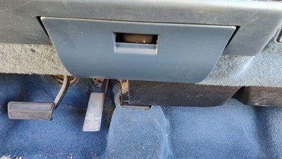 1988-1992 Olds Cutlass Cierra Ash Tray Assembly Oem Slide Out Dash