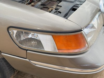 98-02 Grand Marquis Passenger Right Front Turn Signal Light Lamp Fender Mounted