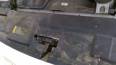 06-11 Grand Marquis Top Plastic Cover Above Radiator Support Sight Shield 4.6l