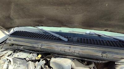 1999 F250 Super Duty Windshield Wiper Cowl Vent Trim Panel Oem Cover