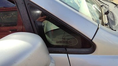 2007-2011 Passenger Right Front Vent Window Side Glass Oem 76821Ed500 76820Ed500