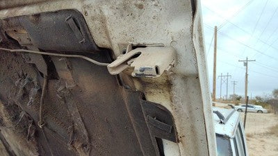 1987-1996 Jeep Cherokee Hood Latch Assembly With Bracket Oem