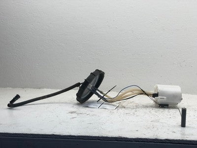 99-04 F250 Super Duty Complete Fuel Pump With Sending Unit Oem 6.8L V10 At 4X4