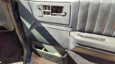 1994 Chevy S10 Blazer Passenger Right Front Door Trim Panel With Switches Black
