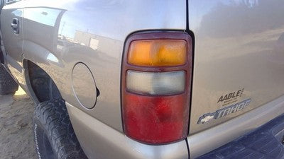 2000-2003 Chevy Tahoe Driver Left Tail Light Oem Brake Lamp Rear