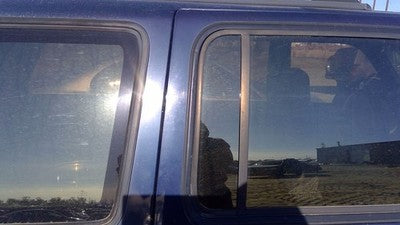 91-97 Ford Explorer Passenger Right Rear Vent Window Back Door Glass With Frame