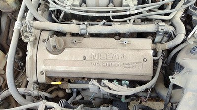 2000-2001 Nissan Maxima Front Valve Cover Oem 3.0L 132642Y01B