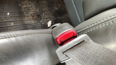 2006-2014 Chevy Express Van Driver Left Front Seat Belt Buckle Receiver Gray 93W