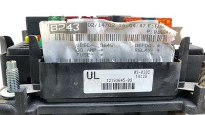 2000-2002 Sierra 2500 Hd Engine Fuse Box Power Distribution Panel Oem 8.1L