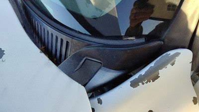 2001 Chevy Suburban Windshield Wiper Cowl Vent Trim Panel Oem Cover