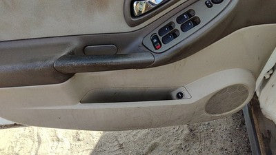 04-05 New Style Malibu Driver Left Front Door Trim Panel With Master Switch