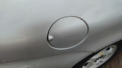 1997 Ford Taurus Fuel Tank Door With Hinge Gas Lid Oem Filler Silver Ts