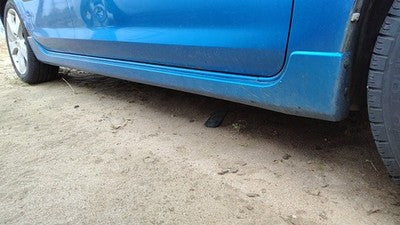 04-06 3 Passenger Right Lower Rocker Panel Moulding Side Skirt 27B Winning Blue