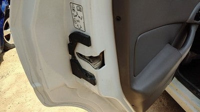 00-07 Focus Station Wagon Driver Left Rear Door Latch With Rods/Cables Oem Back