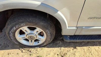 02 Ford Explorer Driver Left Front Wheel Flare Moulding Oem Fender Silver Ts