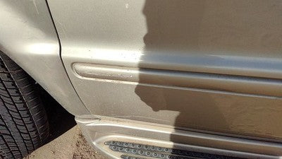1998-2005 Mercedes Ml350 Driver Left Front Moulding From Door Trim Strip Gold