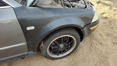 2001-2004 Vw Passat Passenger Right Front Fender Oem 3B0821106e