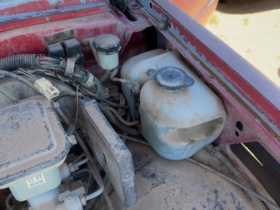 1990 Chevy S10 Pickup Windshield Washer Fluid Reservoir With Pump Oem Wiper Tank