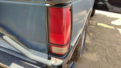 1983-1994 Chevy S10 Blazer Passenger Right Tail Light Brake Lamp Oem Rear