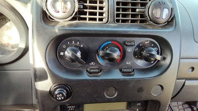 03-04 Nissan Xterra Temperature Control Module In Dash Heater Ac Head Unit Xe