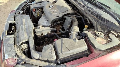 02-06 Altima Complete Air Intake Cleaner Filter Box Housing With Tube 2.5L