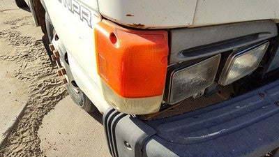 1996 Isuzu Npr Passenger Right Front Turn Signal Light Lamp Oem Fender Mounted