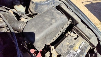 97-99 Camry Complete Air Intake Cleaner Filter Box Housing With Tube Oem 2.2L