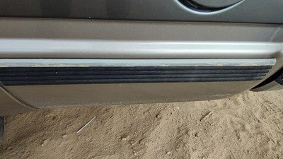 1999 Chevy Suburban Driver Left Rear Moulding On Quarter Panel Oem